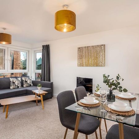Walker Suite No53 - Donnini Apartments Kilmarnock Bagian luar foto